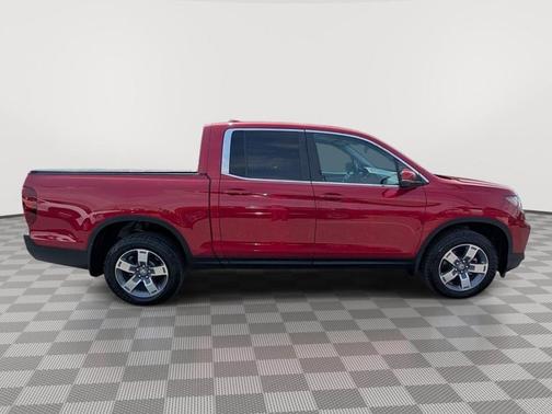 Radiant Red Metallic II 2024 Honda Ridgeline RTL