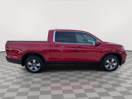 Radiant Red Metallic II 2024 Honda Ridgeline RTL