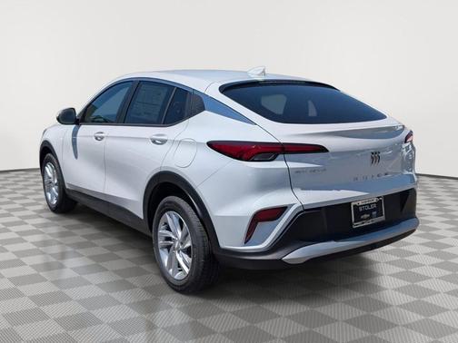 Summit White 2026 Buick Envista Preferred FWD