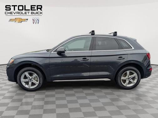 Manhattan Gray Metallic 2023 Audi Q5 40 Premium