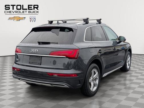 Manhattan Gray Metallic 2023 Audi Q5 40 Premium