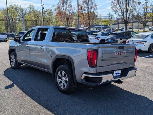 Sterling Metallic 2024 GMC Sierra 1500 SLT