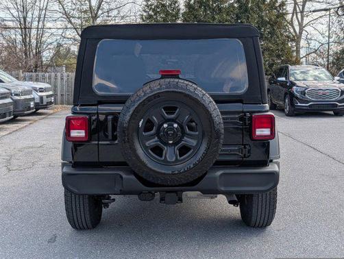 2024 Jeep Wrangler Sport
