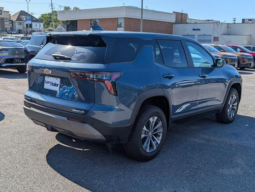 Lakeshore Blue Metallic 2027 Chevrolet Equinox 1LT