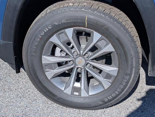 Lakeshore Blue Metallic 2027 Chevrolet Equinox 1LT