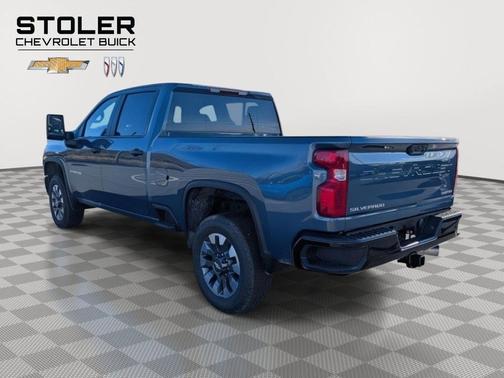 Lakeshore Blue Metallic 2026 Chevrolet Silverado 2500 Custom