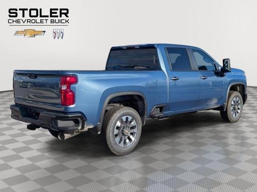 Lakeshore Blue Metallic 2026 Chevrolet Silverado 2500 Custom