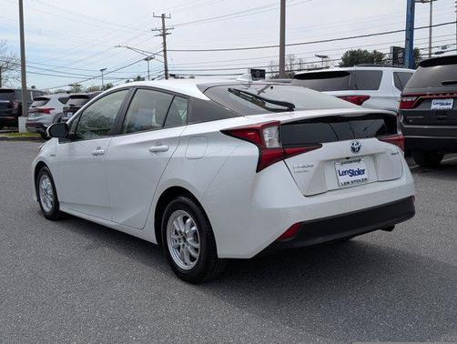 2022 Toyota Prius LE