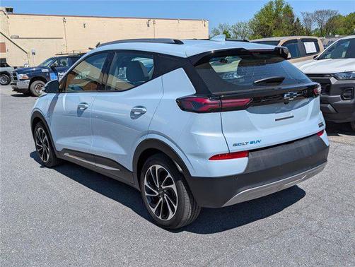 Ice Blue Metallic 2023 Chevrolet Bolt EUV FWD Premier