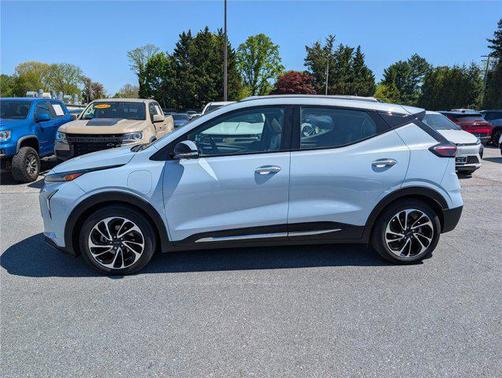 Ice Blue Metallic 2023 Chevrolet Bolt EUV FWD Premier