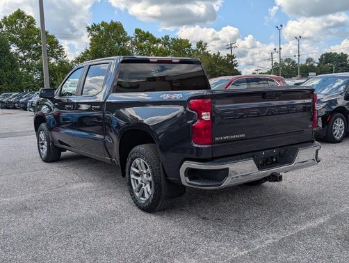 Dark Ash Metallic 2022 Chevrolet Silverado 1500 LT
