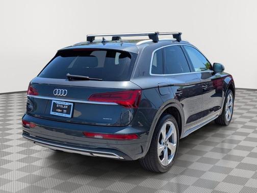 Manhattan Gray Metallic 2021 Audi Q5 45 Premium Plus
