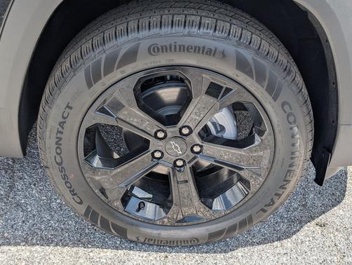 Mosaic Black Metallic 2026 Chevrolet Equinox 1LT
