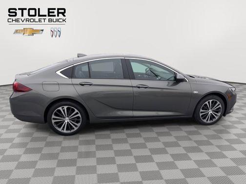 2018 Buick Regal Sportback Essence