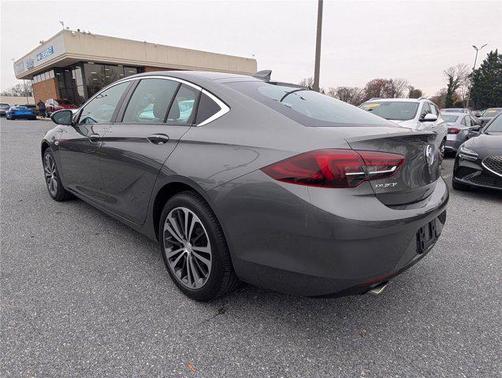 2018 Buick Regal Sportback Essence
