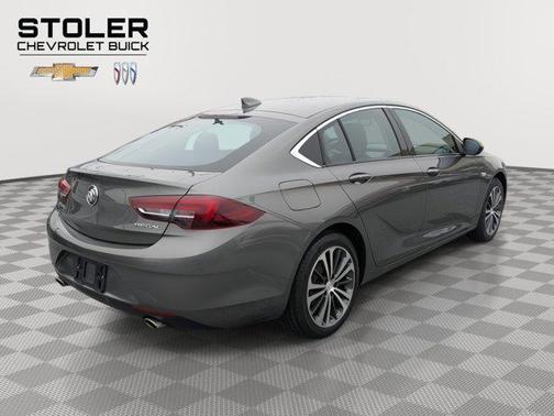 2018 Buick Regal Sportback Essence