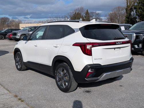 2024 Kia Seltos S