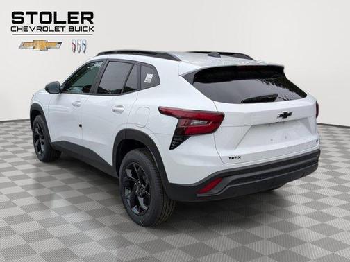 Summit White 2026 Chevrolet Trax LT