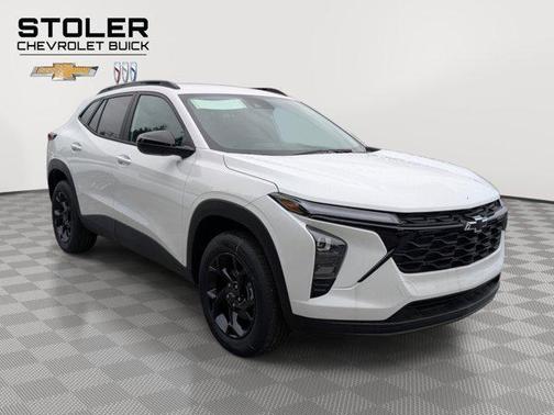 Summit White 2026 Chevrolet Trax LT