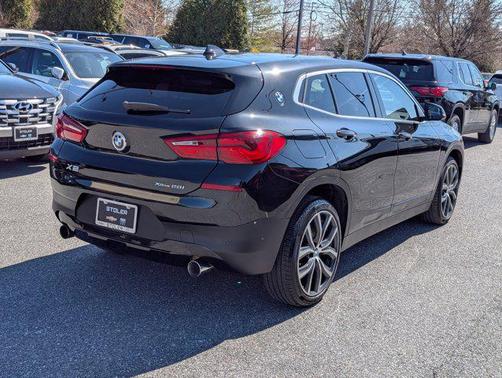 Black Sapphire Metallic 2018 BMW X2 xDrive28i