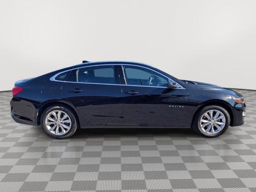 Mosaic Black Metallic 2024 Chevrolet Malibu FWD 1LT