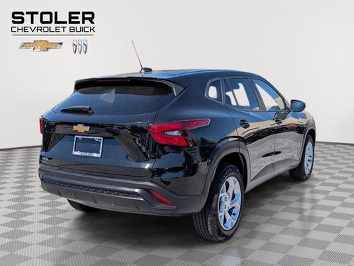 Mosaic Black Metallic 2024 Chevrolet Trax LS