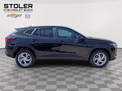 Mosaic Black Metallic 2024 Chevrolet Trax LS