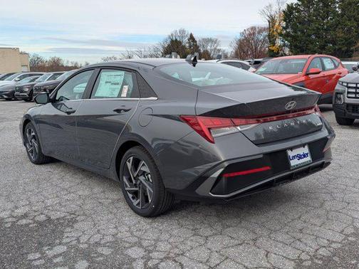 2024 Genesis G70 2.5T AWD