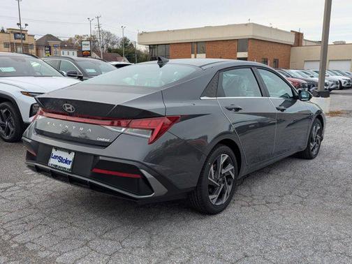 2024 Genesis G70 2.5T AWD