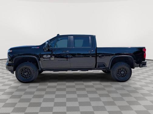 Black 2024 Chevrolet Silverado 2500 4WD Crew Cab Standard Bed ZR2