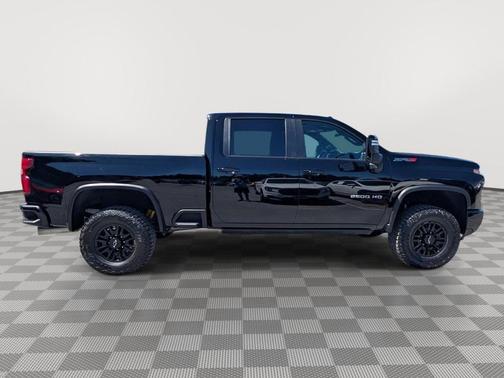 Black 2024 Chevrolet Silverado 2500 4WD Crew Cab Standard Bed ZR2