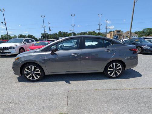 2021 Nissan Versa 1.6 S