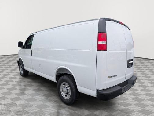 Summit White 2026 Chevrolet Express 2500 3500 Regular Wheelbase, WT, RWD