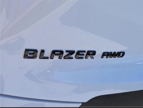 Summit White 2026 Chevrolet Blazer 3LT