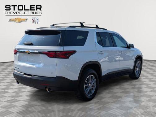 2022 Chevrolet Traverse LT Cloth