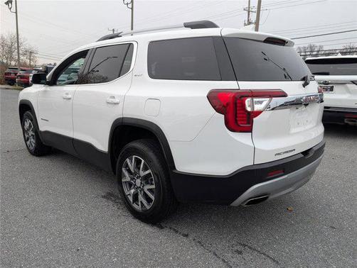 2023 GMC Acadia FWD SLT