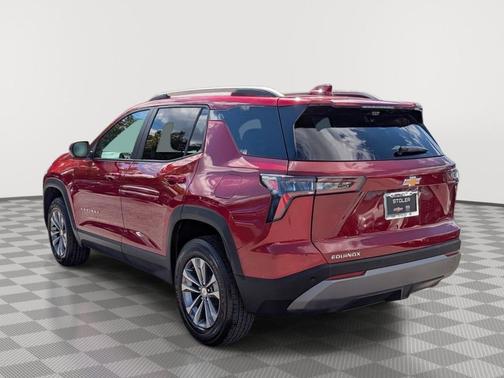 Radiant Red Tintcoat 2025 Chevrolet Equinox 1LT
