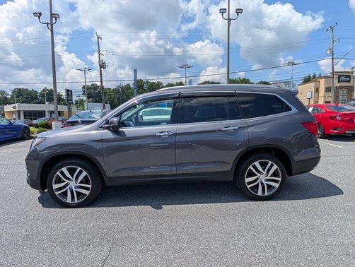 2018 Honda Pilot Touring