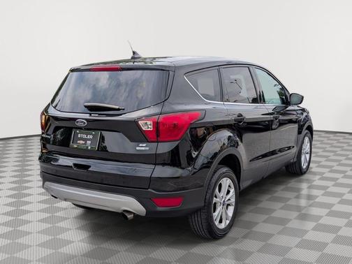 Magnetic Metallic 2019 Ford Escape SE