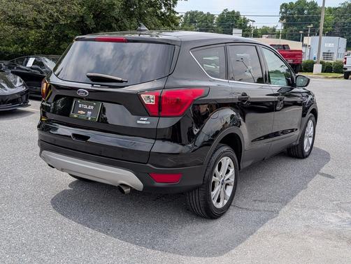 Magnetic Metallic 2019 Ford Escape SE
