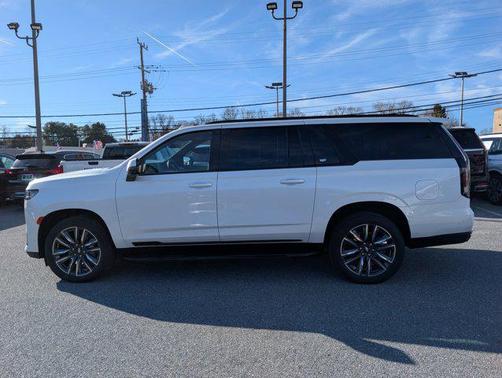 2024 Cadillac Escalade ESV Sport