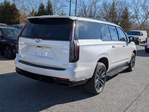 2024 Cadillac Escalade ESV Sport