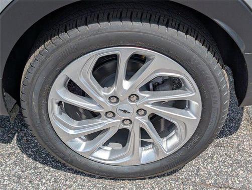 Gxd 2027 Chevrolet Bolt LT FWD