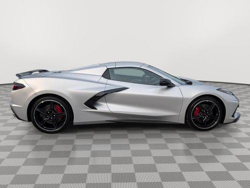 Blade Silver Metallic 2020 Chevrolet Corvette Stingray w/2LT