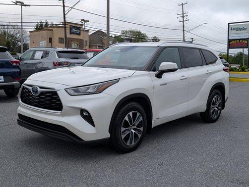 2020 Toyota Highlander Hybrid XLE