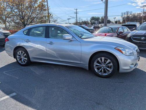 2013 INFINITI M37x Base