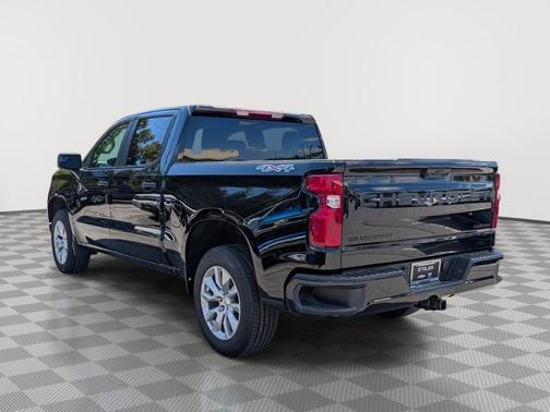 Black 2026 Chevrolet Silverado 1500 Custom