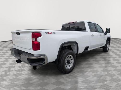 Summit White 2026 Chevrolet Silverado 3500 LT