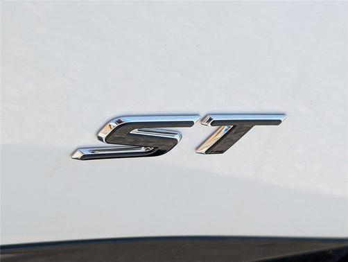 Summit White 2026 Buick Envision Sport Touring AWD