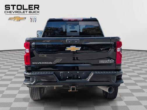 2022 Chevrolet Silverado 2500 High Country